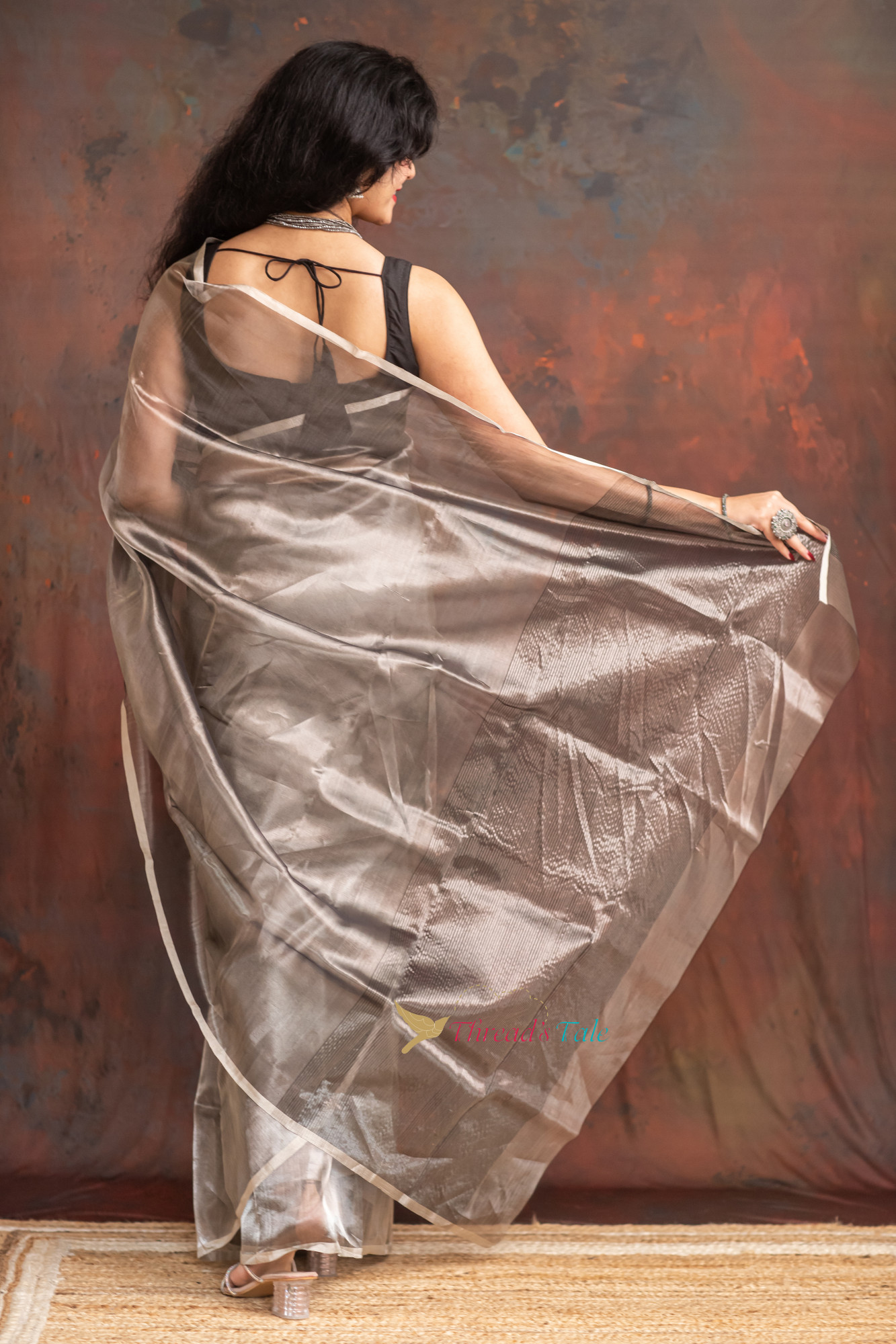 Handwoven Tissue Grey Saree