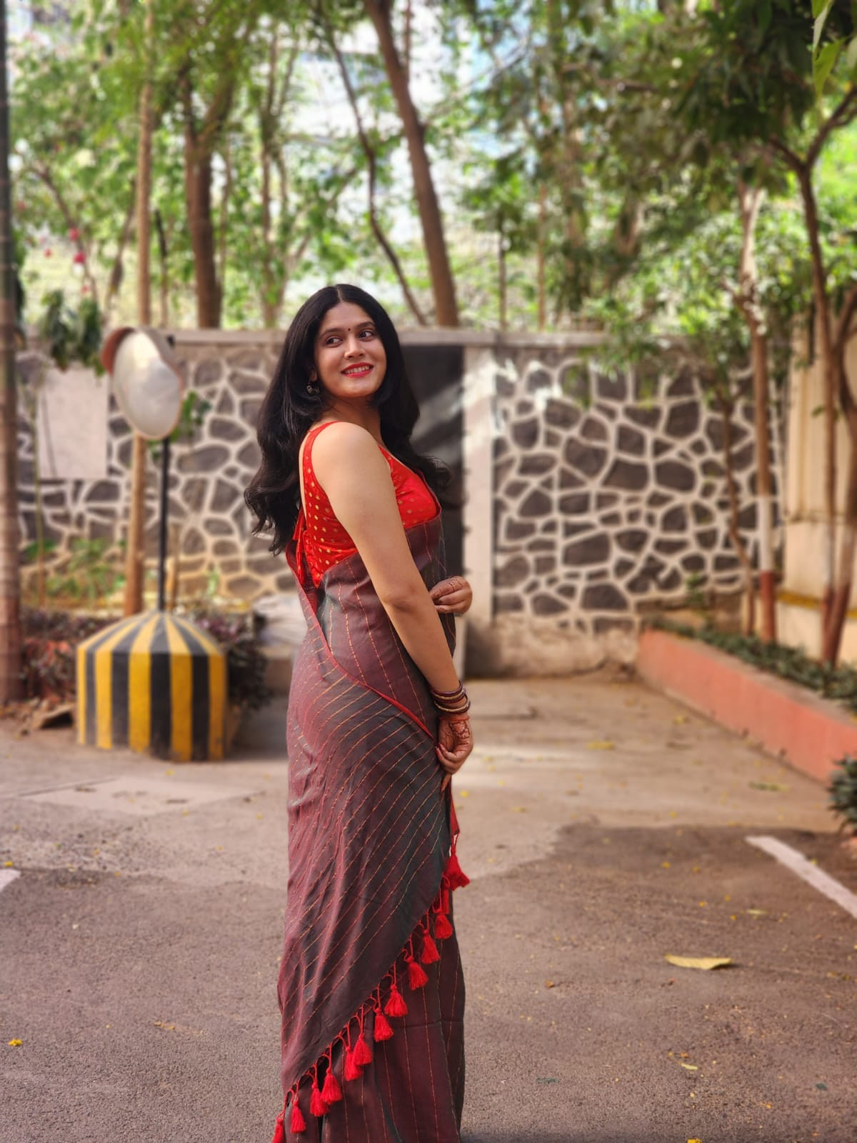 Anjeer Green Handwoven Reversible Cotton Saree