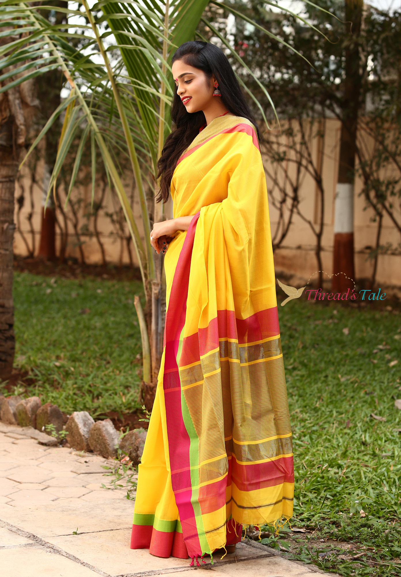 Yellow Handwoven Textured Saree With Contrast Border