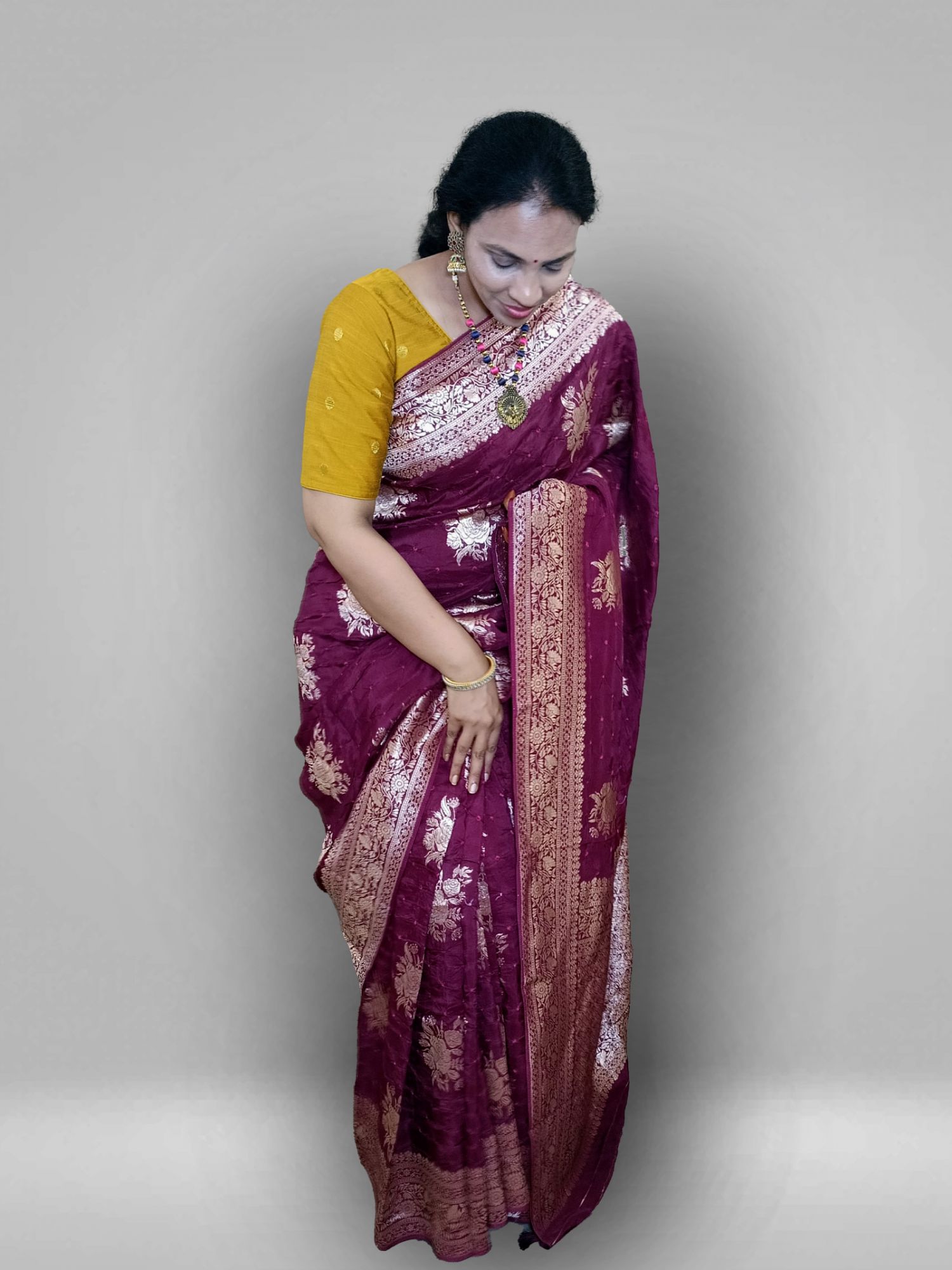 Bandhej soft munga crepe silk saree