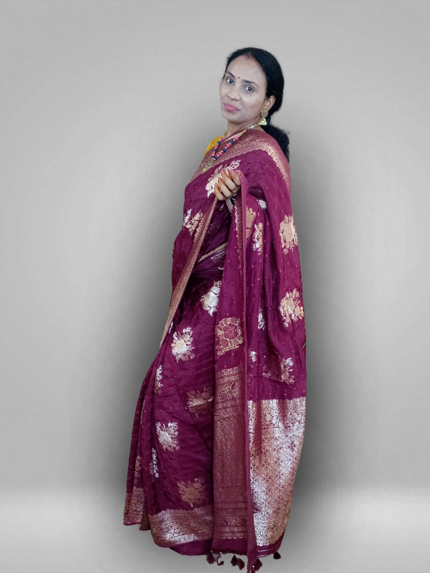 Bandhej soft munga crepe silk saree
