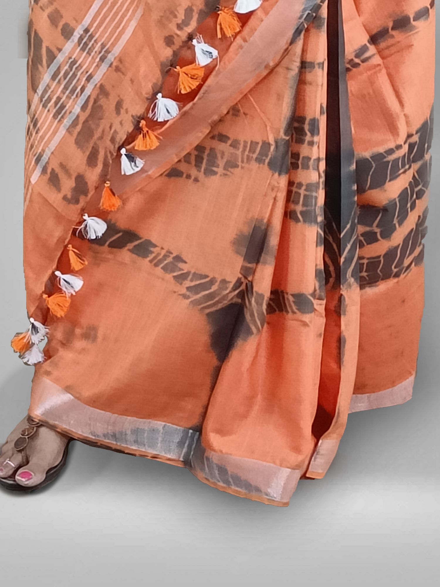 Hand woven semi-linen shibori design saree