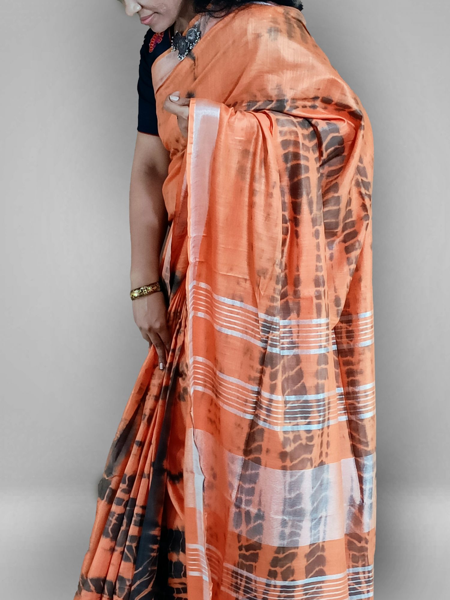 Hand woven semi-linen shibori design saree