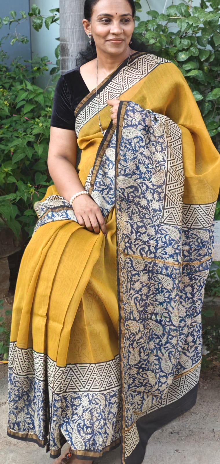Hand Block Printed Maheshwari silk cotton saree