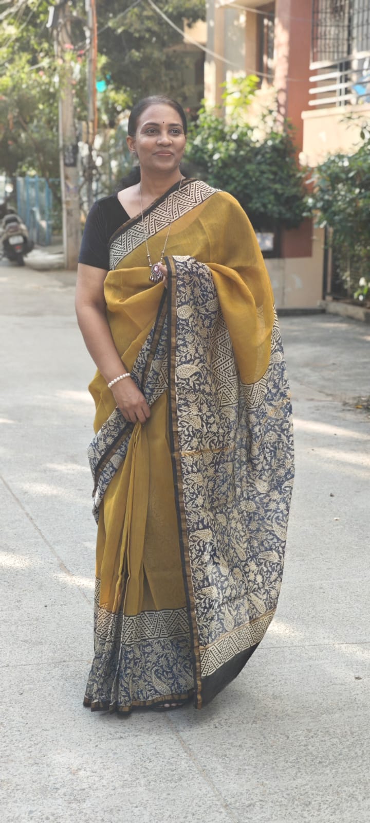 Hand Block Printed Maheshwari silk cotton saree