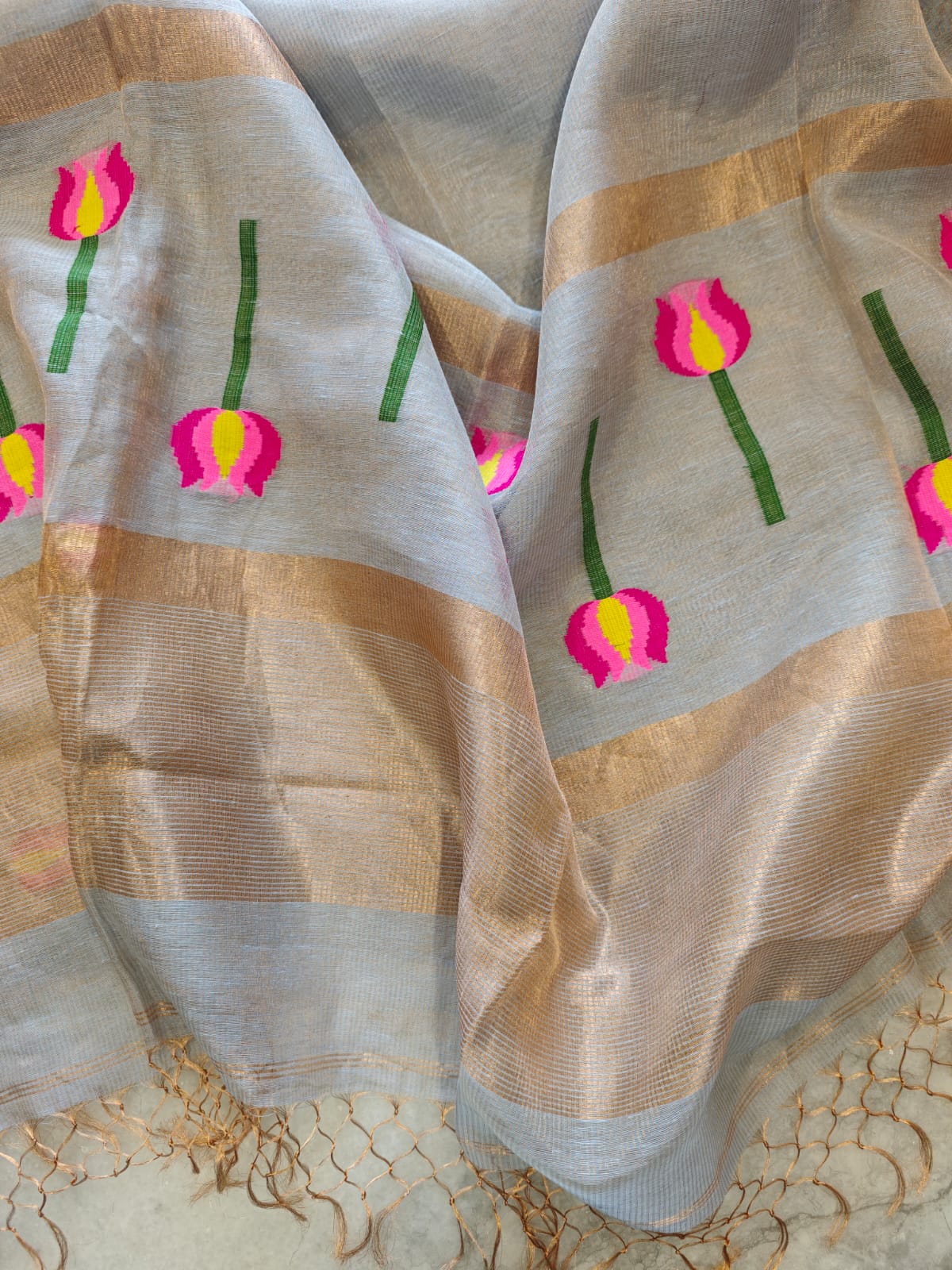 SILK LINEN LOTUS DESIGN JAMDANI SAREE