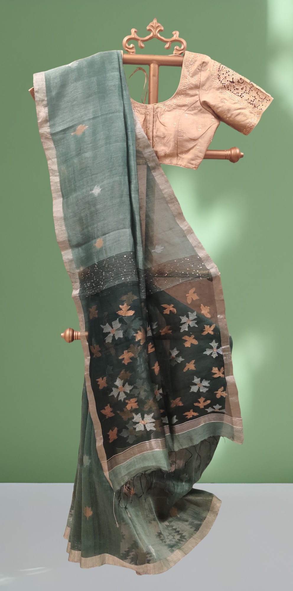 Hand Woven silk Lenin Jamdani Saree