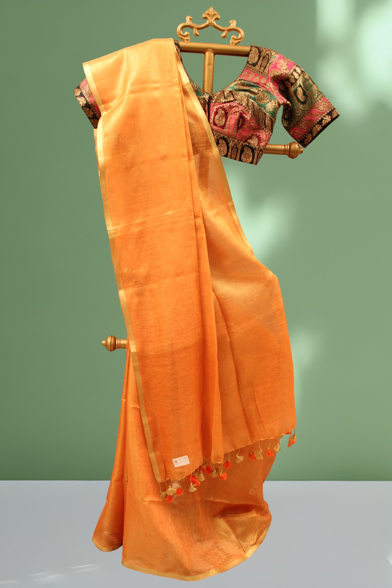 Lenin tissue saree