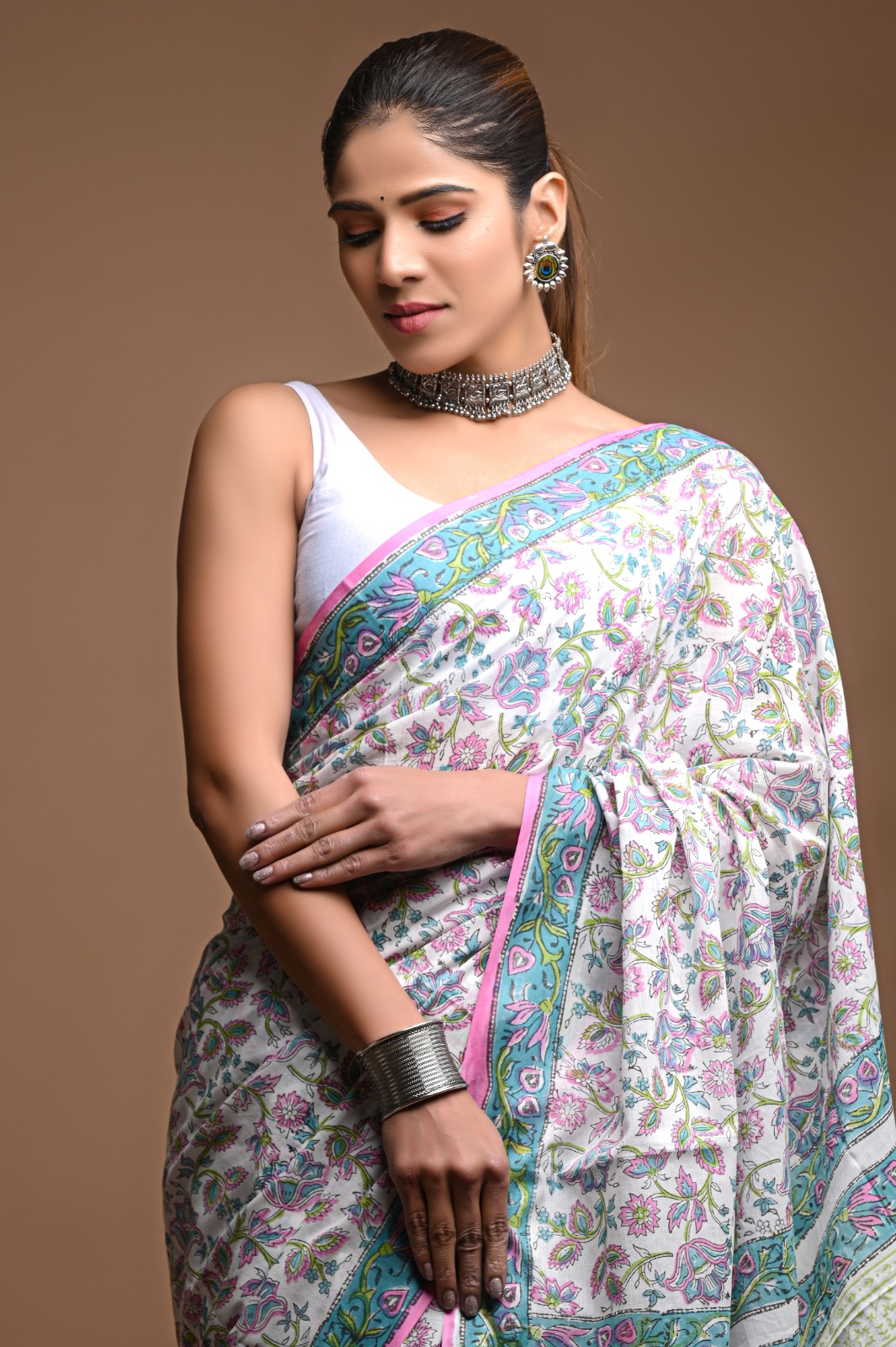 Mulmul cotton saree