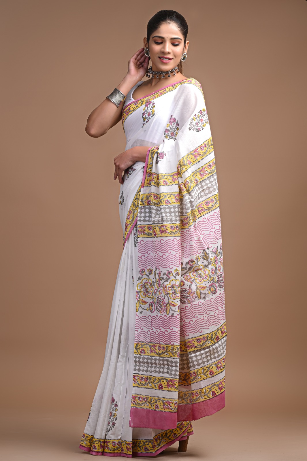 Mulmul cotton saree