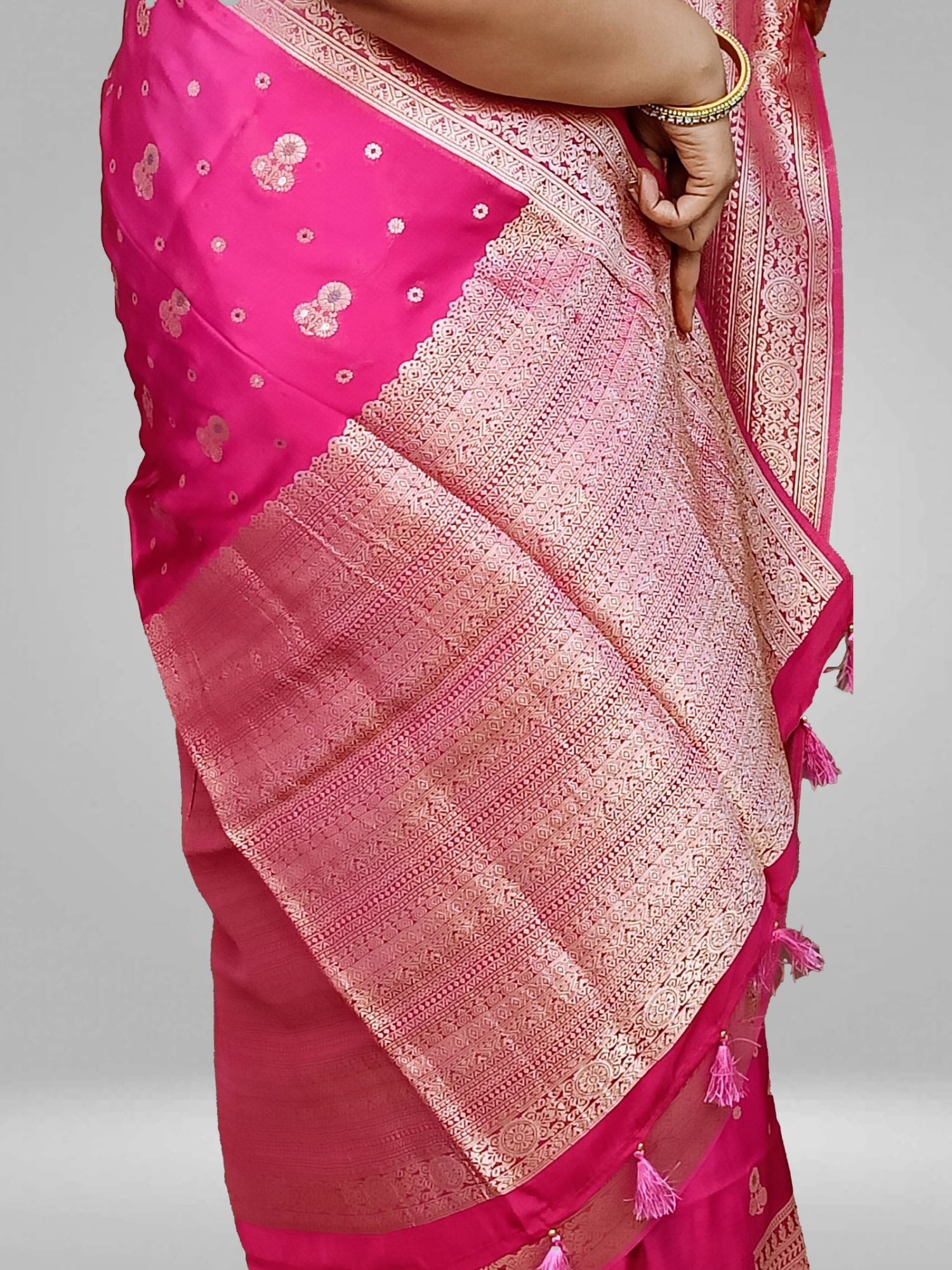 soft munga crepe double shaded saree