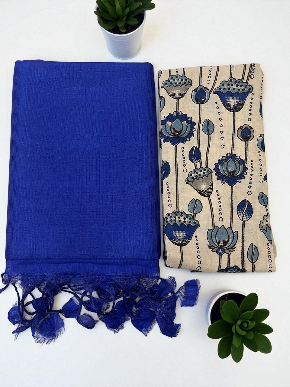 Plain Borderless Mangalagiri Silk Cotton Saree with Printed Kalamkari Cotton Blouse