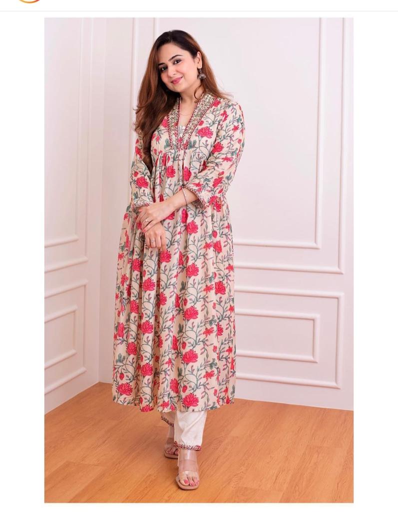 Alia cut floral two piece suit set