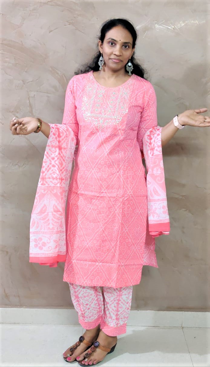 Pink Bandhej Print suit set