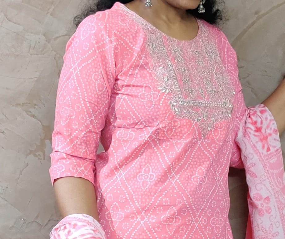 Pink Bandhej Print suit set