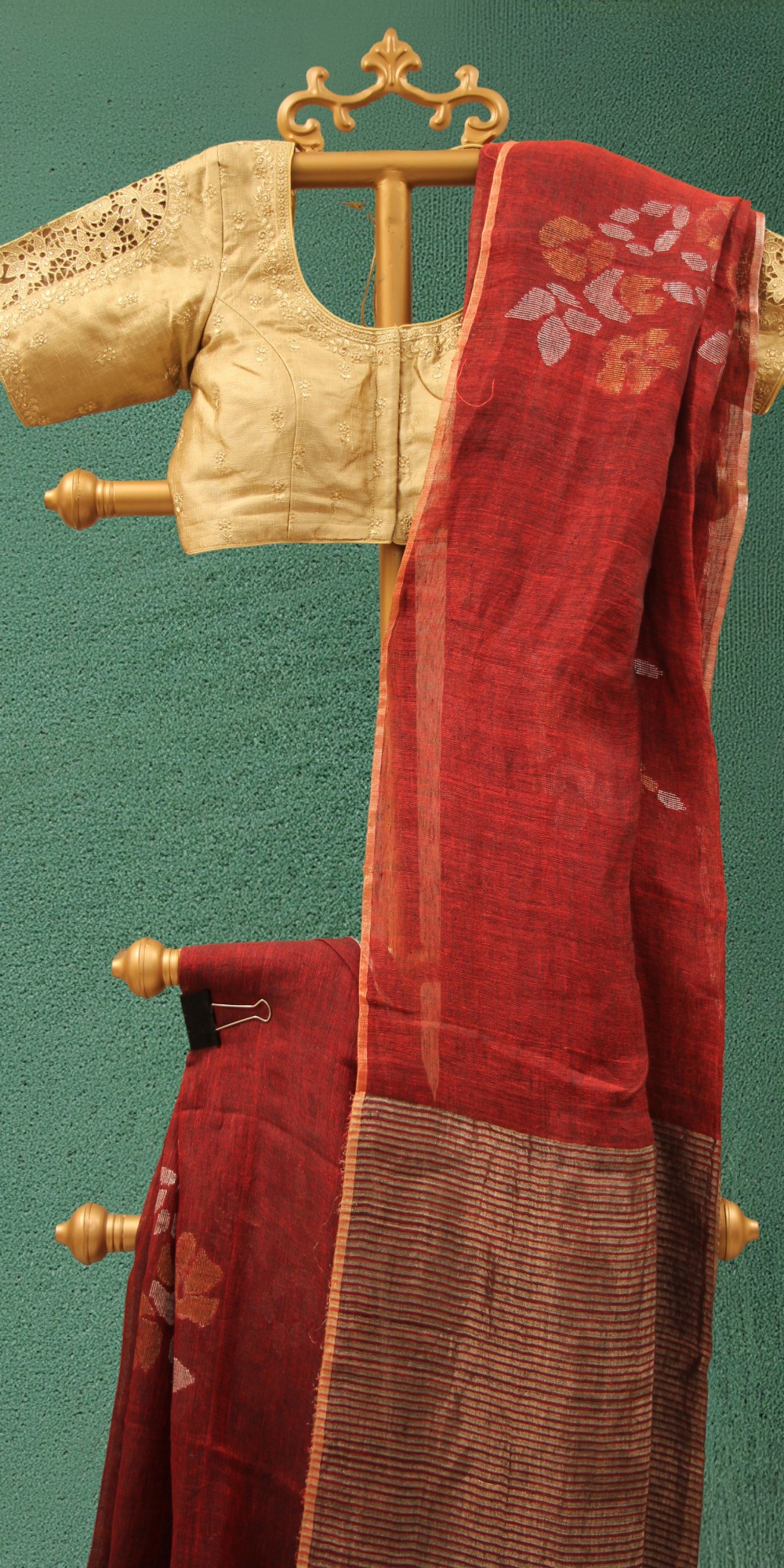 Handwoven Lenin jamdani saree