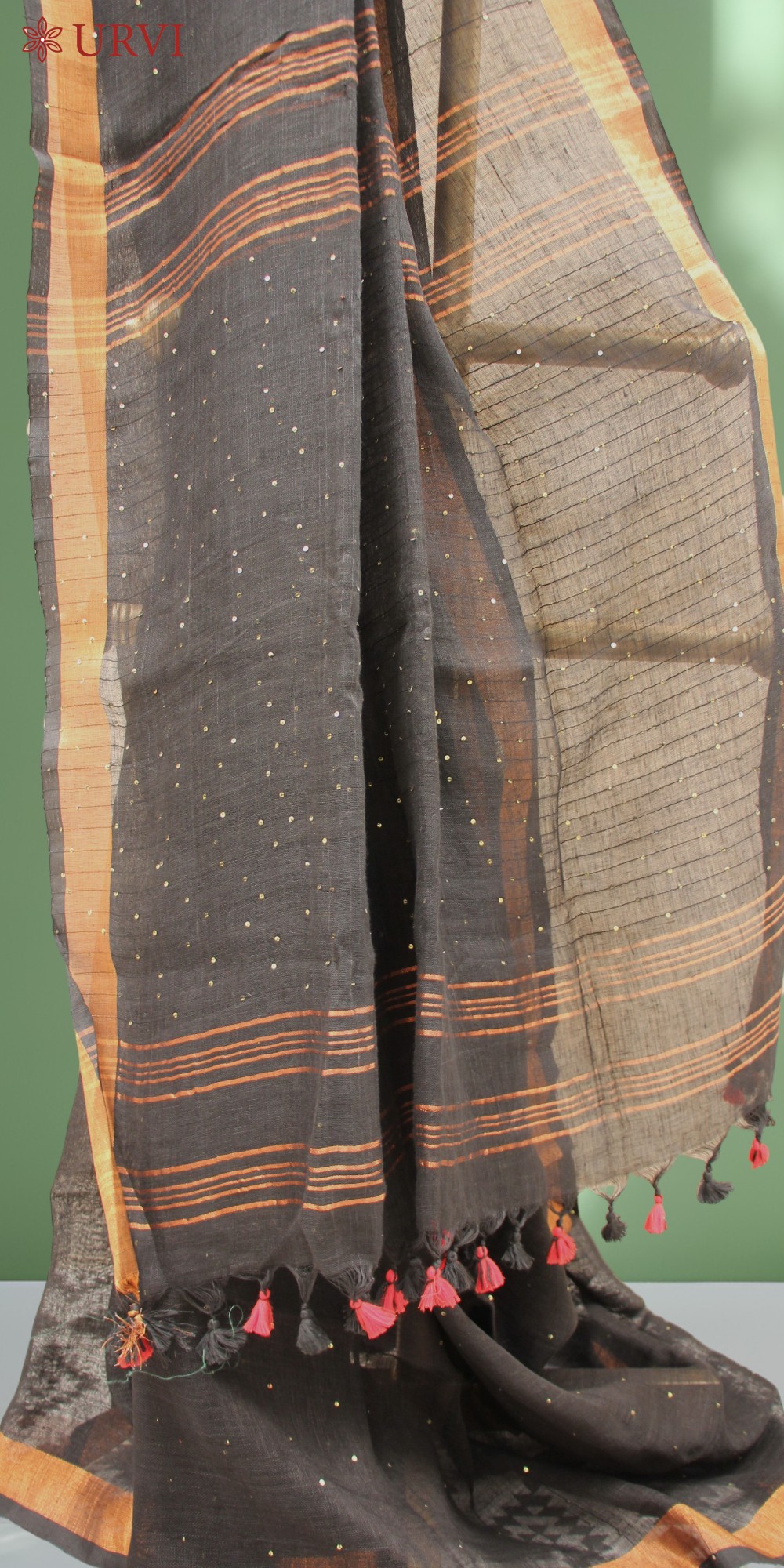 Handwoven Lenin sequence saree