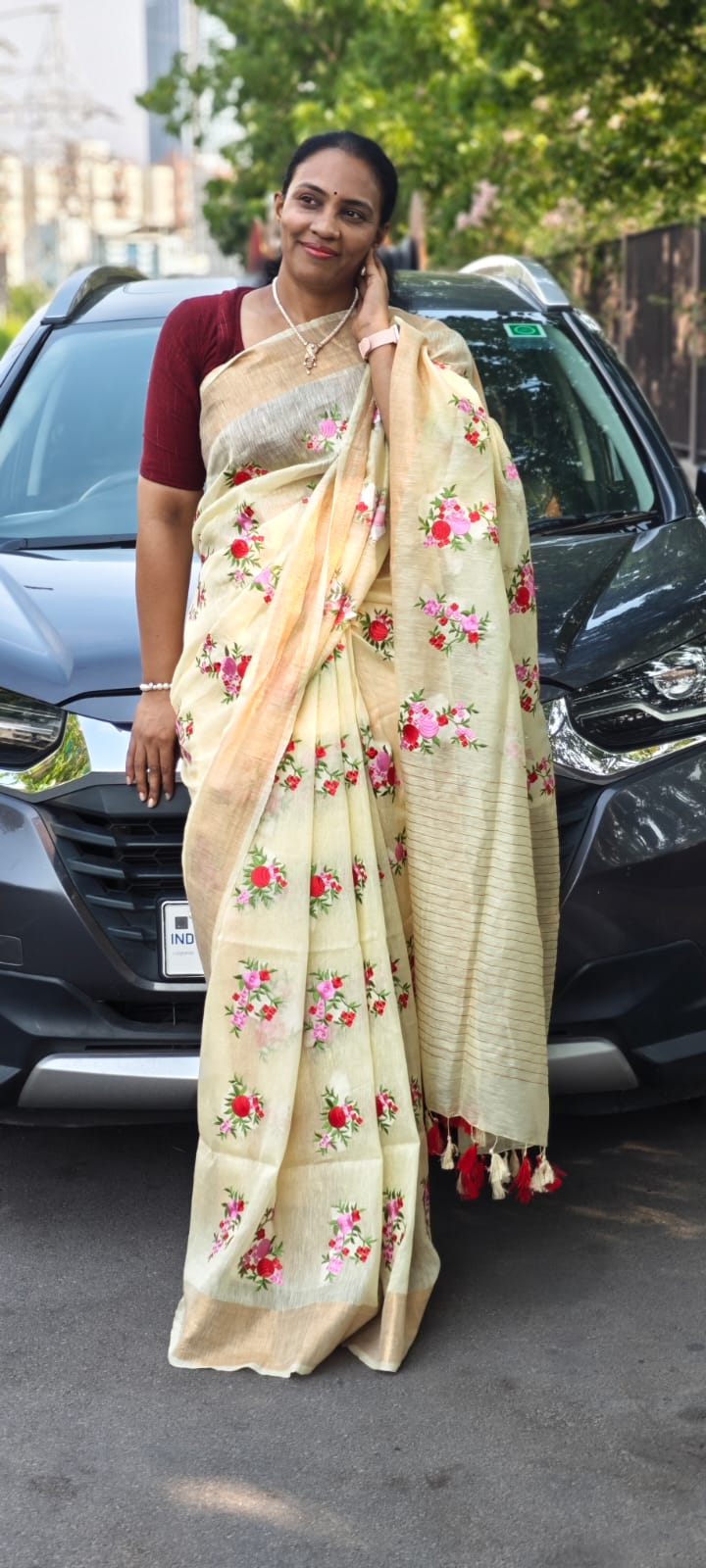 Linen Embroidery saree