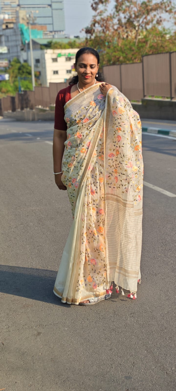 Linen Embroidery saree