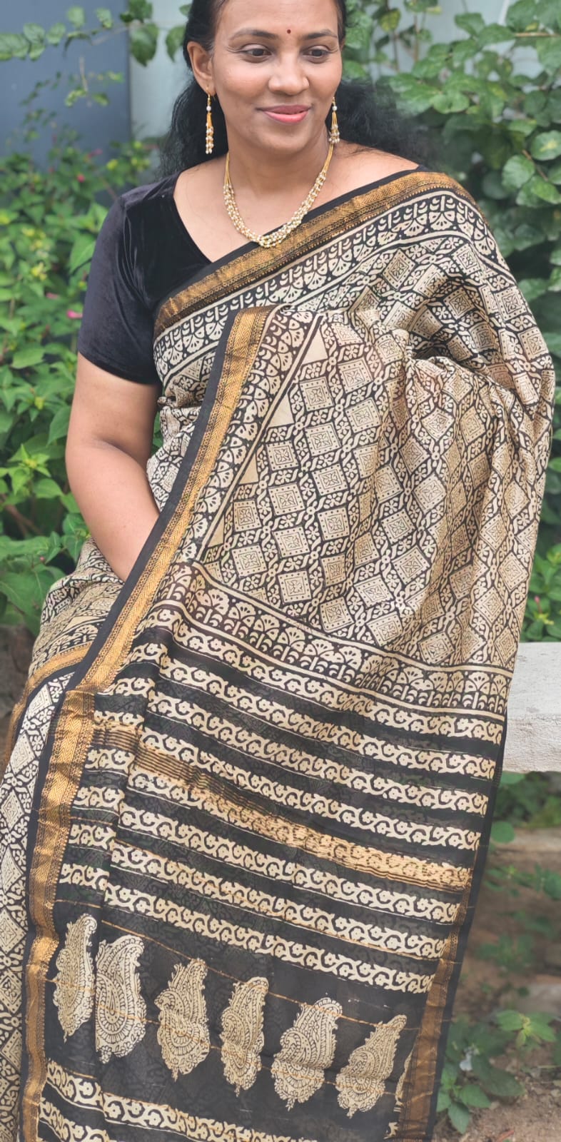 Hand Block Printed Maheshwari silk cotton saree
