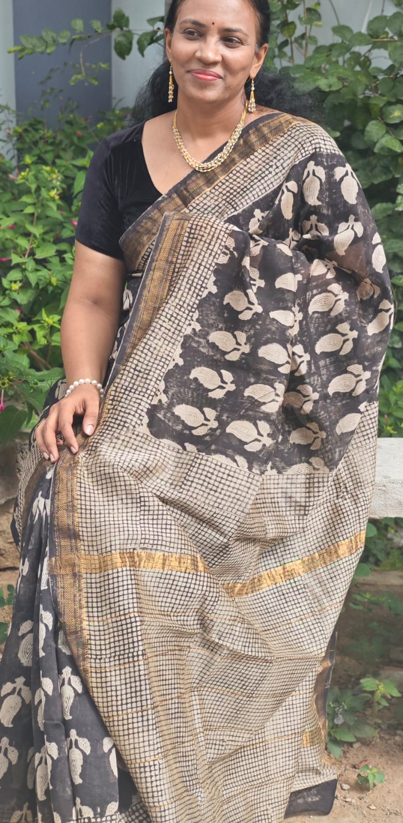 Hand Block Printed Maheshwari silk cotton saree