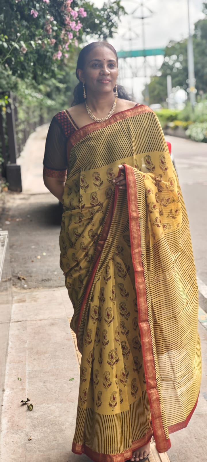 Hand Block Printed Maheshwari silk cotton saree