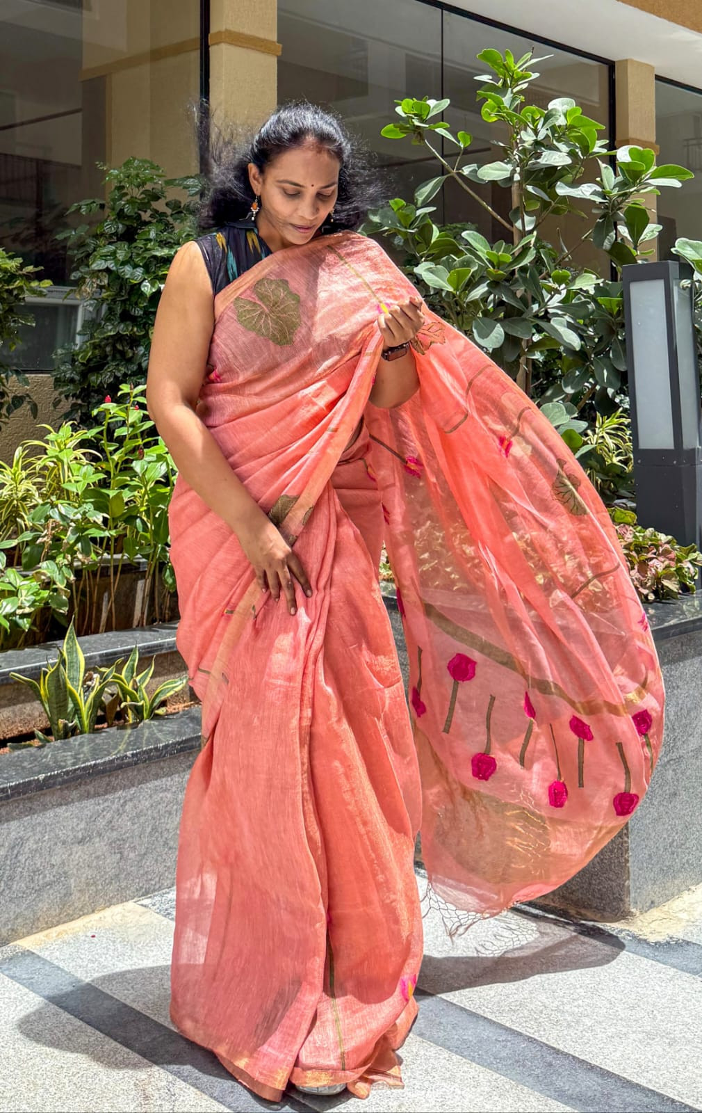 SILK LINEN LOTUS DESIGN JAMDANI SAREE