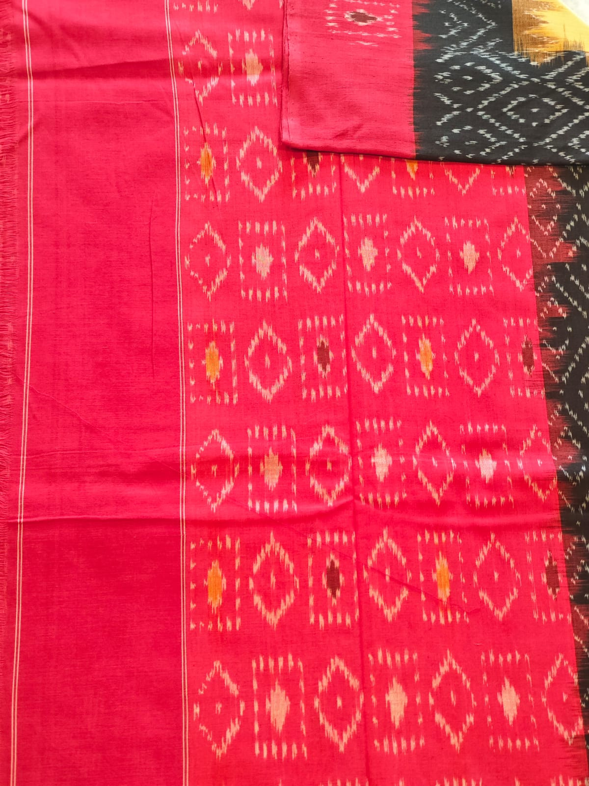Handwoven Ikkat Pochampally Cotton Saree