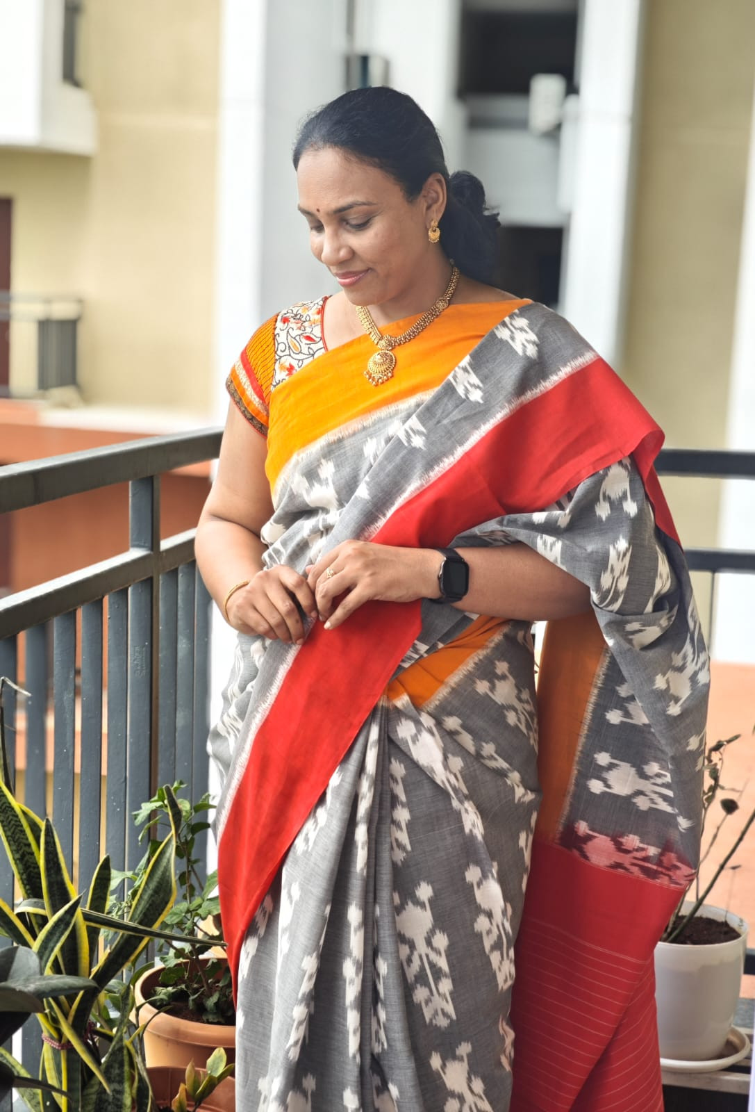Handwoven Ikkat Pochampally Cotton Saree