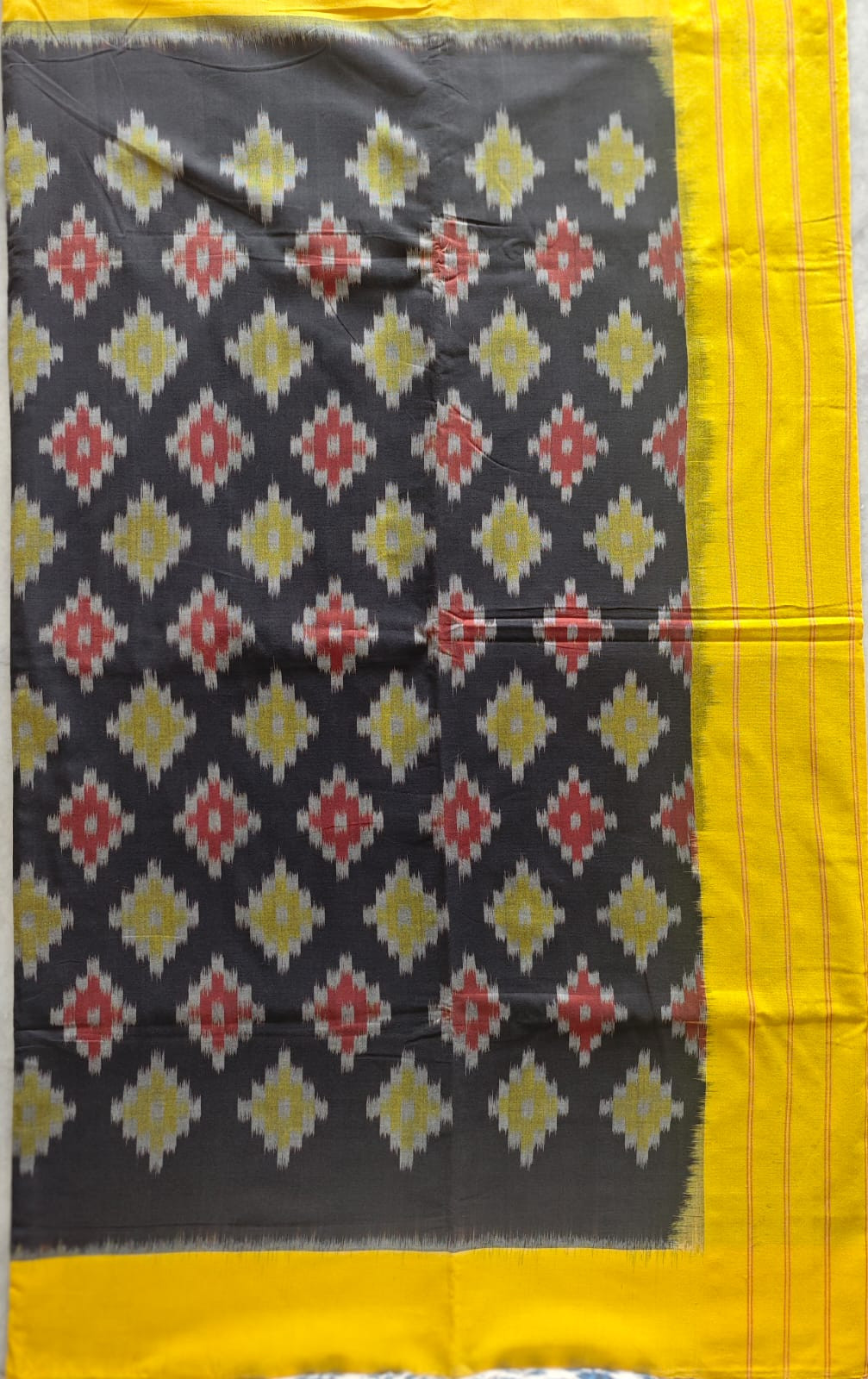 Handwoven Ikkat Pochampally Cotton Saree