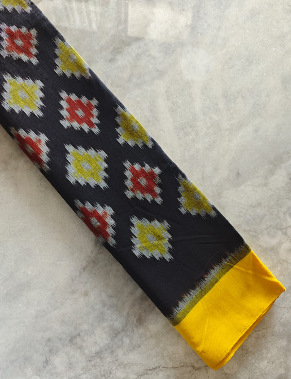 Handwoven Ikkat Pochampally Cotton Saree