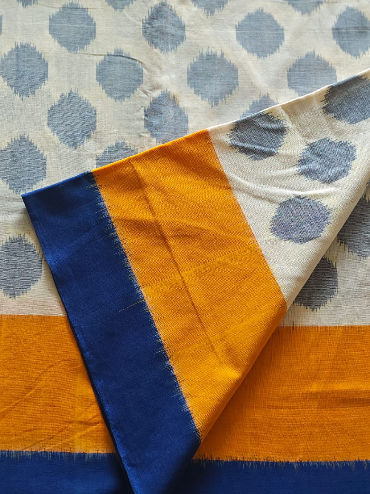 Handwoven Ikkat Pochampally Cotton Saree