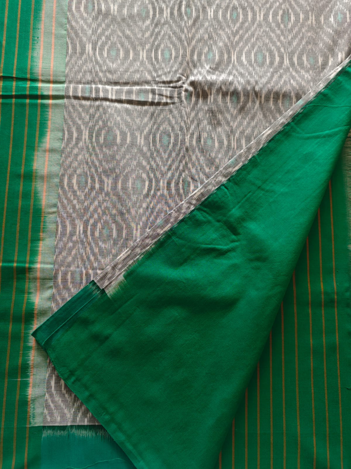 Handwoven Ikkat Pochampally Cotton Saree