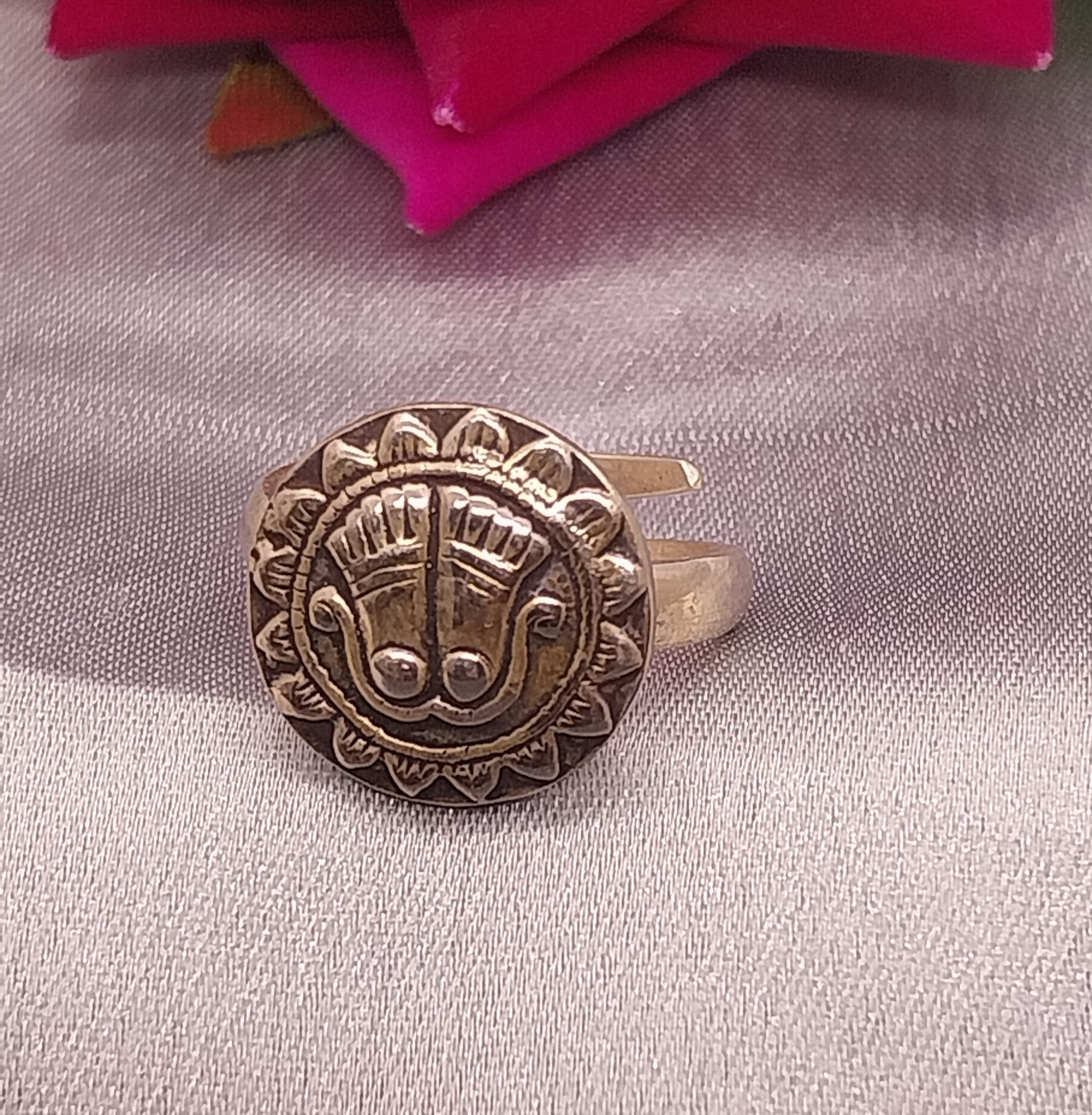 VATAVE 925SILVR DESIGNER RING LAXMIJI FEET FOR GIRLS AND WOMEN