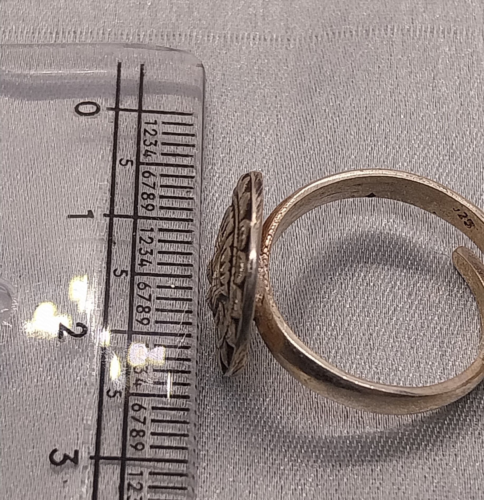 VATAVE 925SILVR DESIGNER RING LAXMIJI FEET FOR GIRLS AND WOMEN