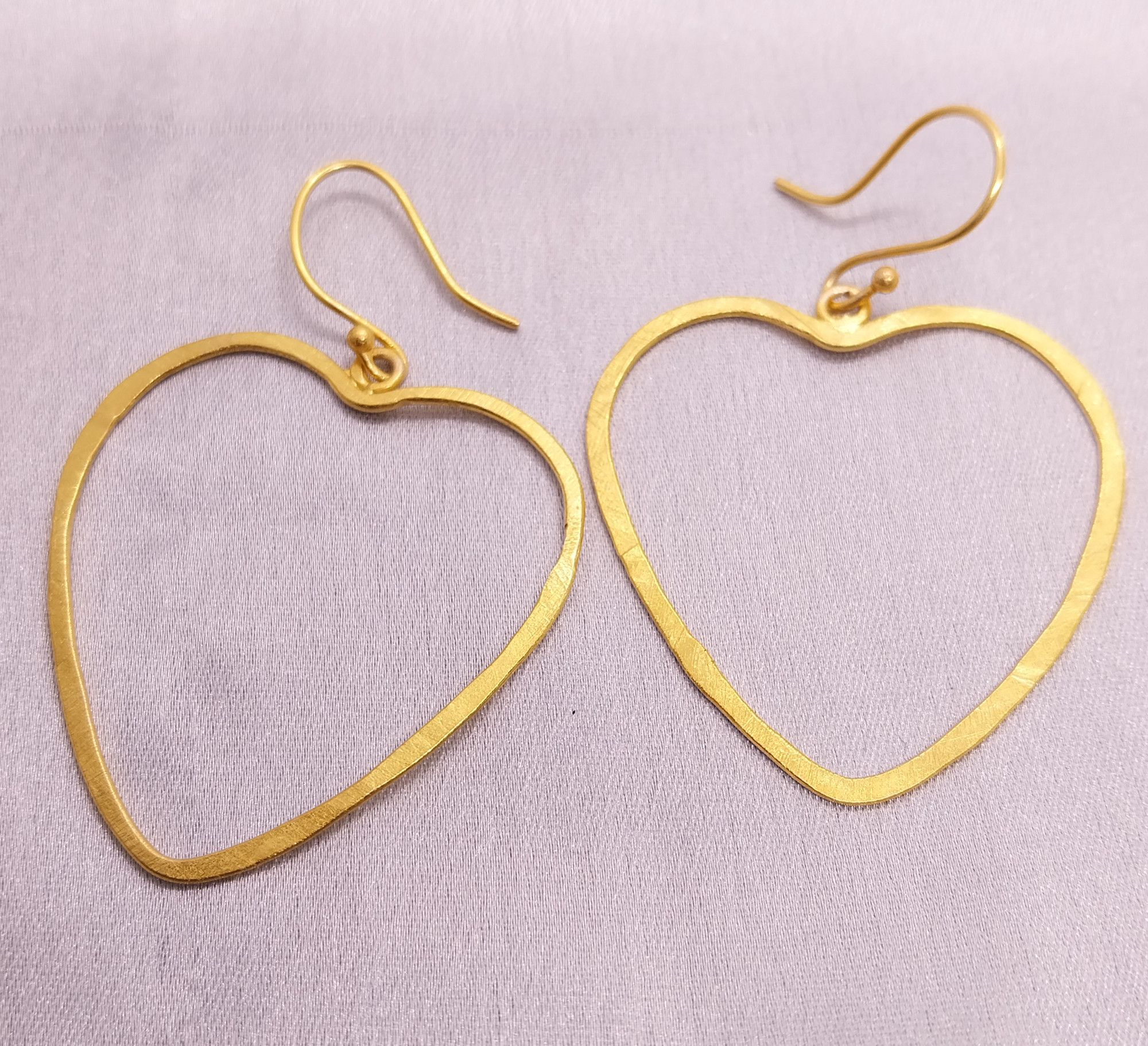 VATAVE 22k GOLD PLATED BRASS HEART SHAPE EARRING FOR GIRLS AND WOMEN