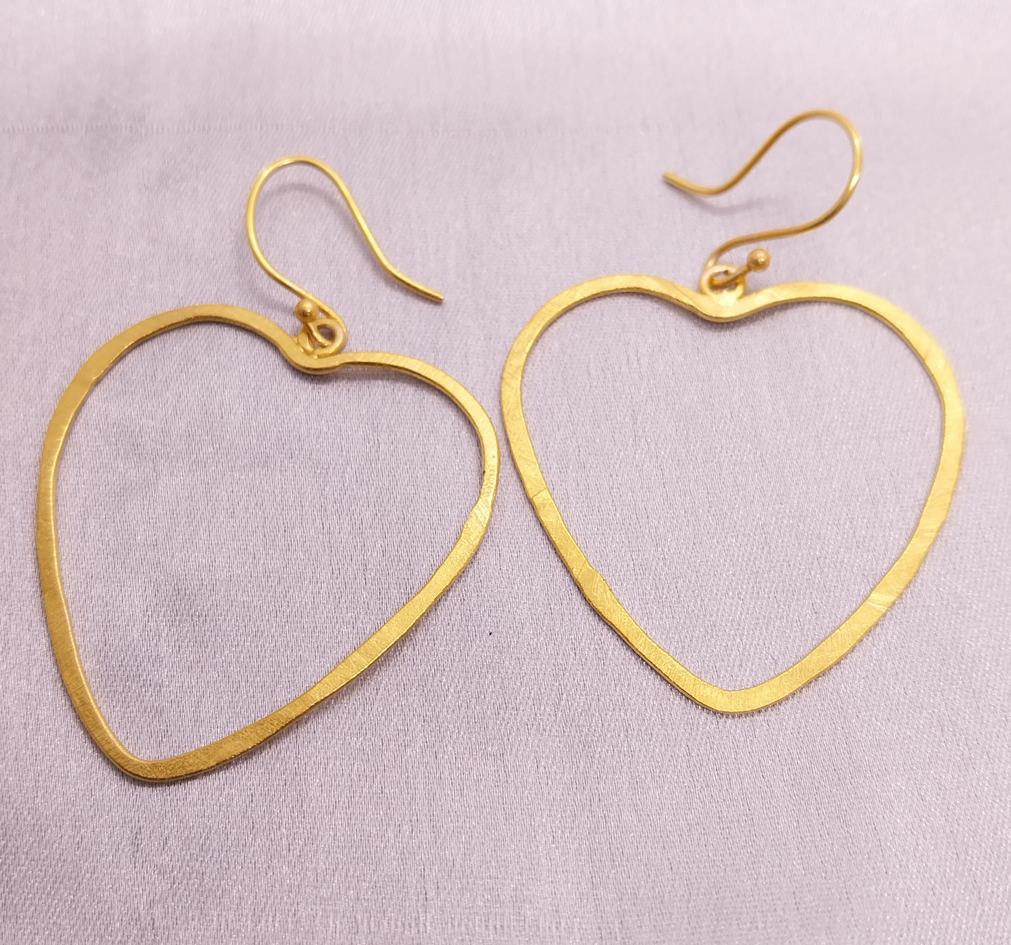 VATAVE 22k GOLD PLATED BRASS HEART SHAPE EARRING FOR GIRLS AND WOMEN