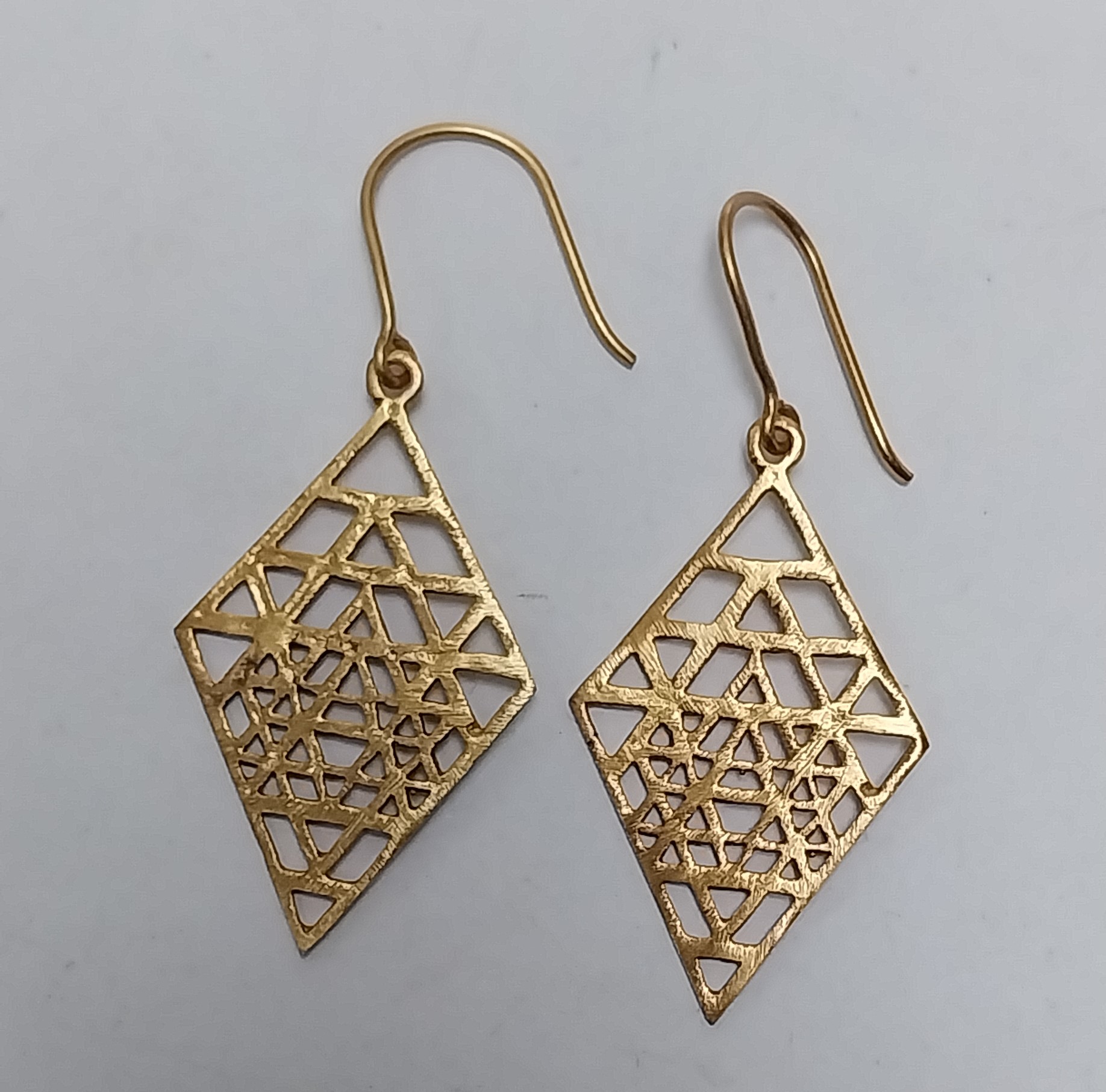 VATAVE 22k GOLD PLATED BRASS EARRING RECTANGLE SHAPE FOR GIRLS AND WOMEN