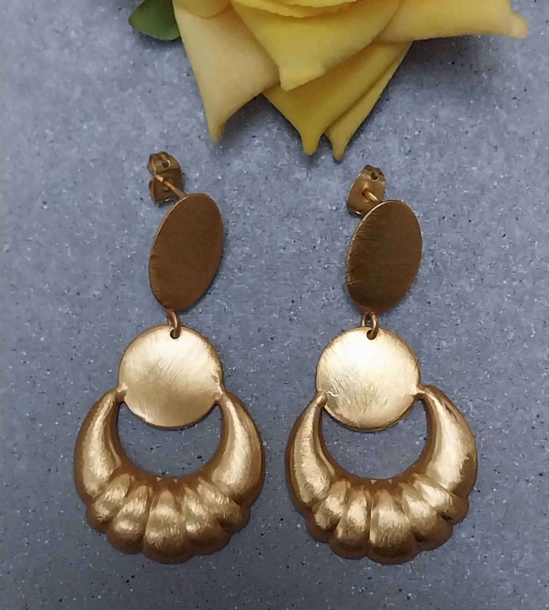 VATAVE FANCY SHAPE 22k GOLD PLATED BRASS EARRING FOR LADIES AND WOMENS