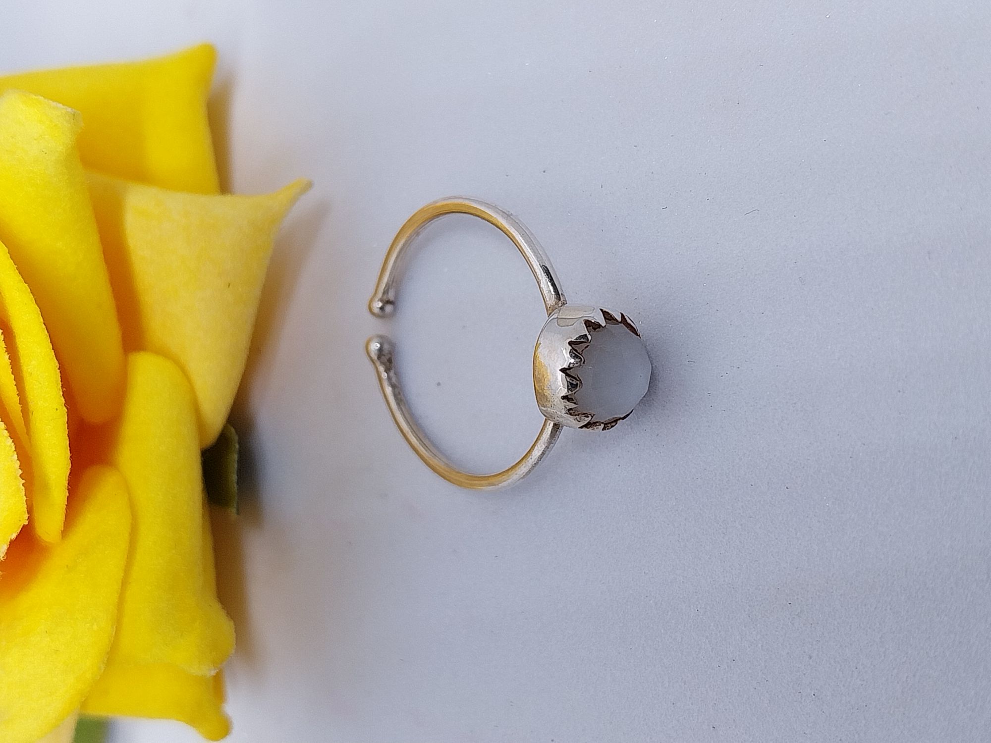 Vatave 925 Silver Ring with White Rainbow Moon Stone For Girls and Women