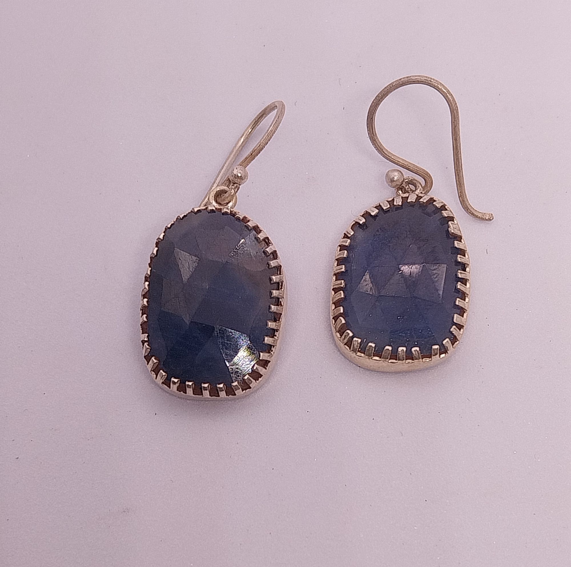 VATAVE 925 SILVER EARRING WITH BLUE COLOR GEMSTONE FOR OFFICE AND PARTY WEAR