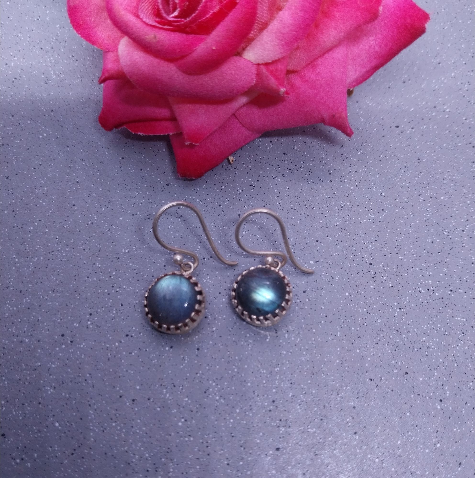 925 SILVER EARRING WITH LABORIDE GEMSTONE FOR GIRLS AND LADIES