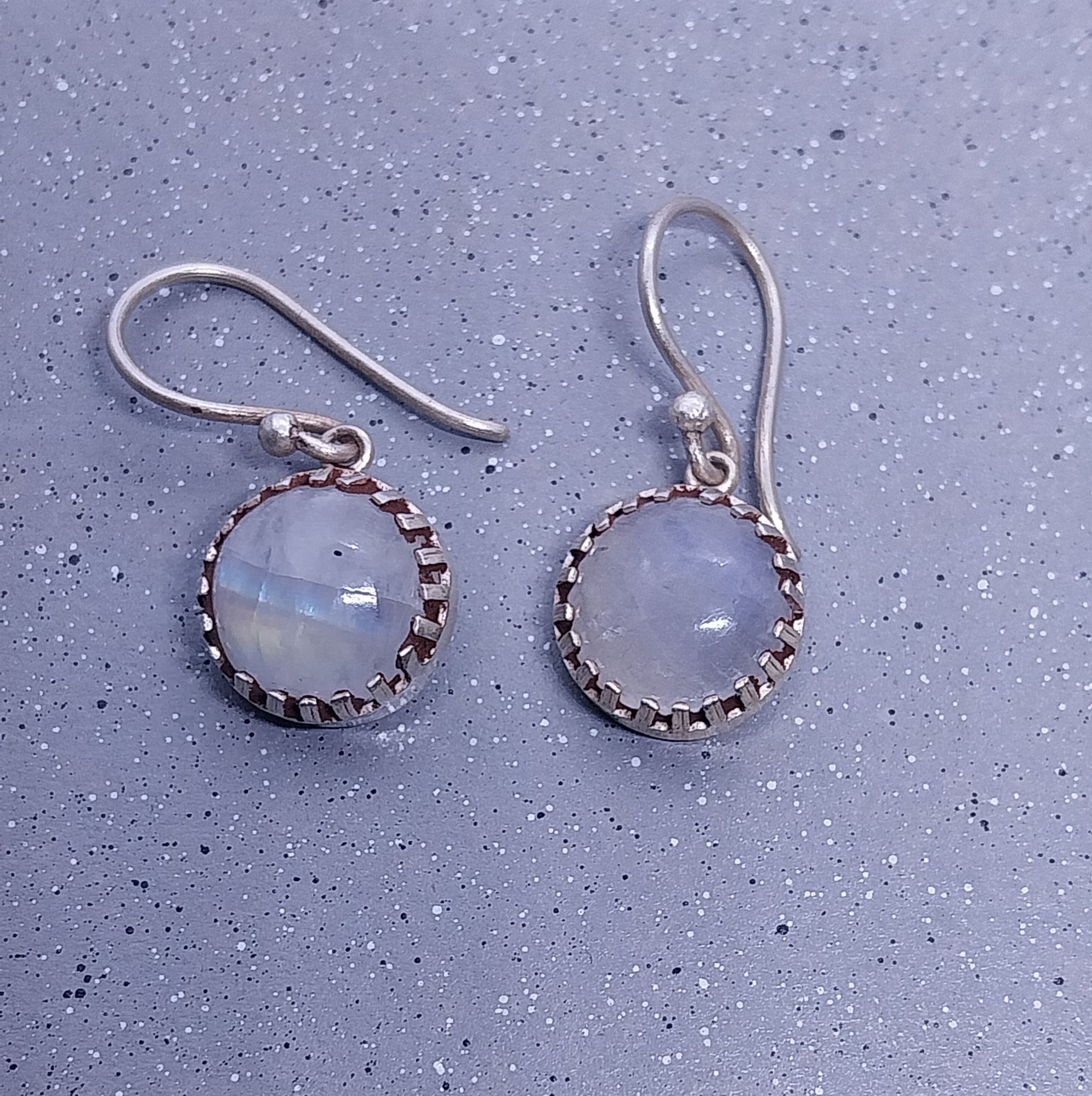 VATAVE 925 SILVER JEWELRY EARRING WITH MOONSTONE FOR ALL OCASSION