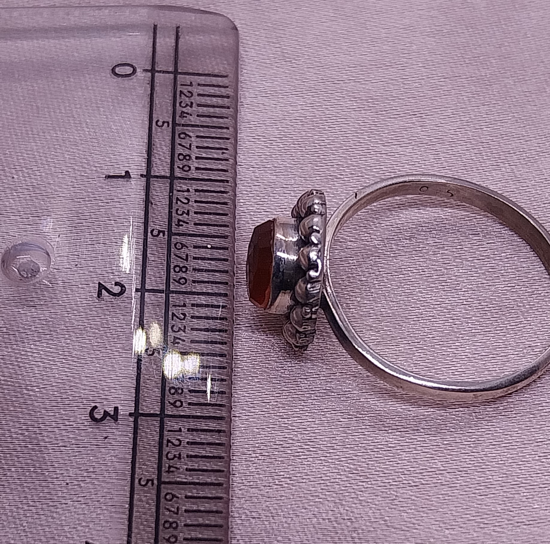 VATAVE 925 SILVER RING WITH CARNELIAN GEMSTONE WITH GIRLS AND LADIES