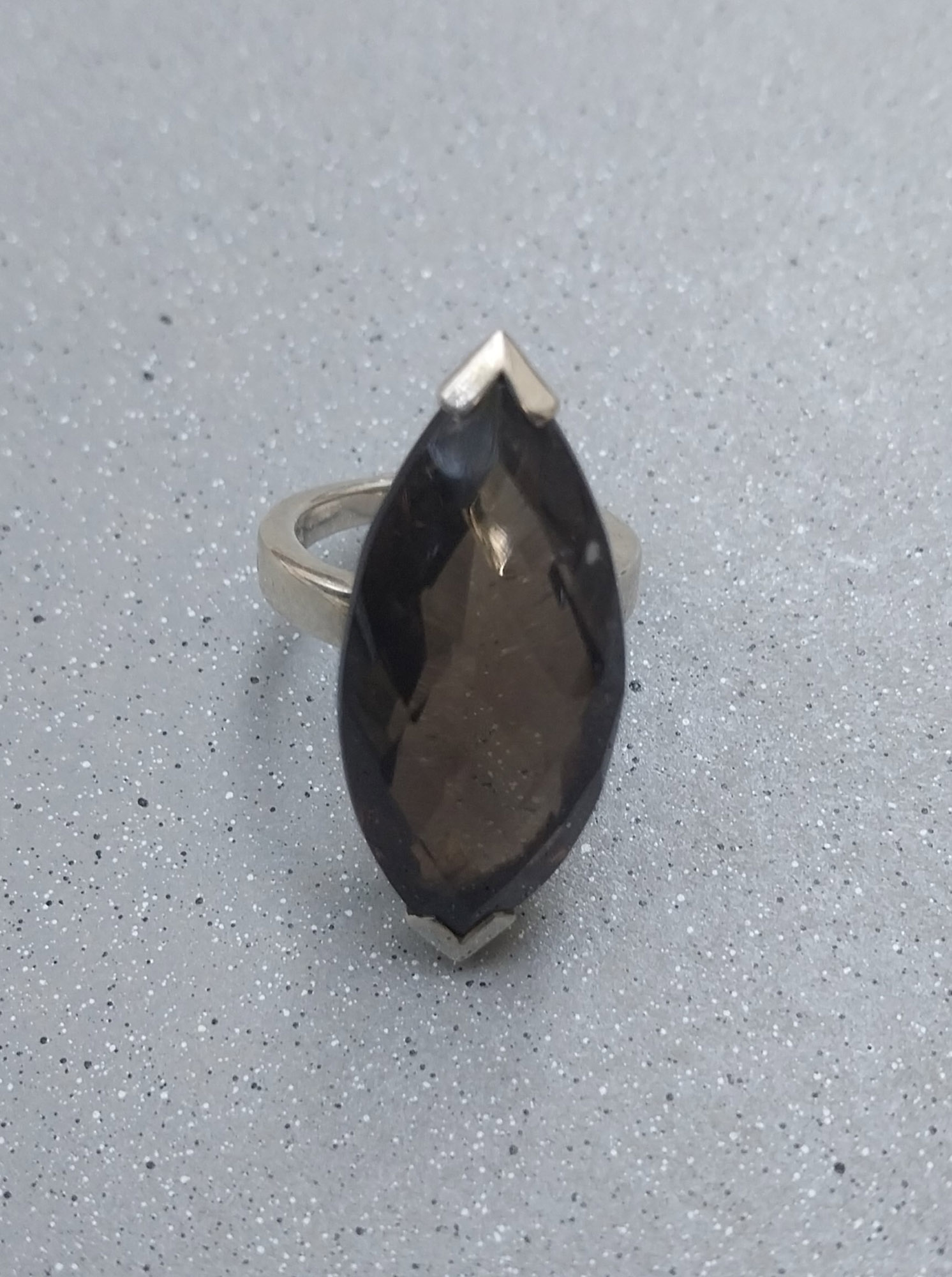 Vatave 925 Silver Ring WIth Smoky Quartz Gemstone
