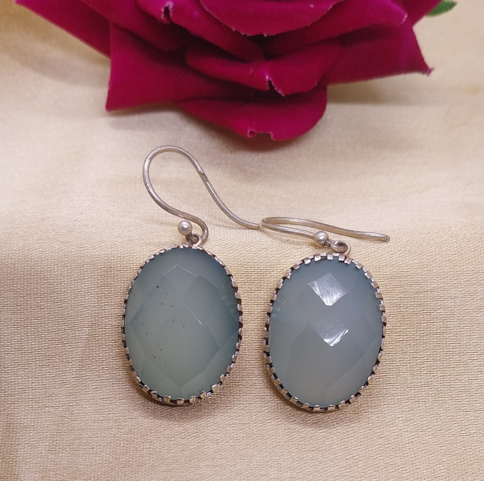 VATAVE 925 SILVER EARRING FOR SKY BLUE COLOR GEMSTONE FOR GIRLS AND WOMEN