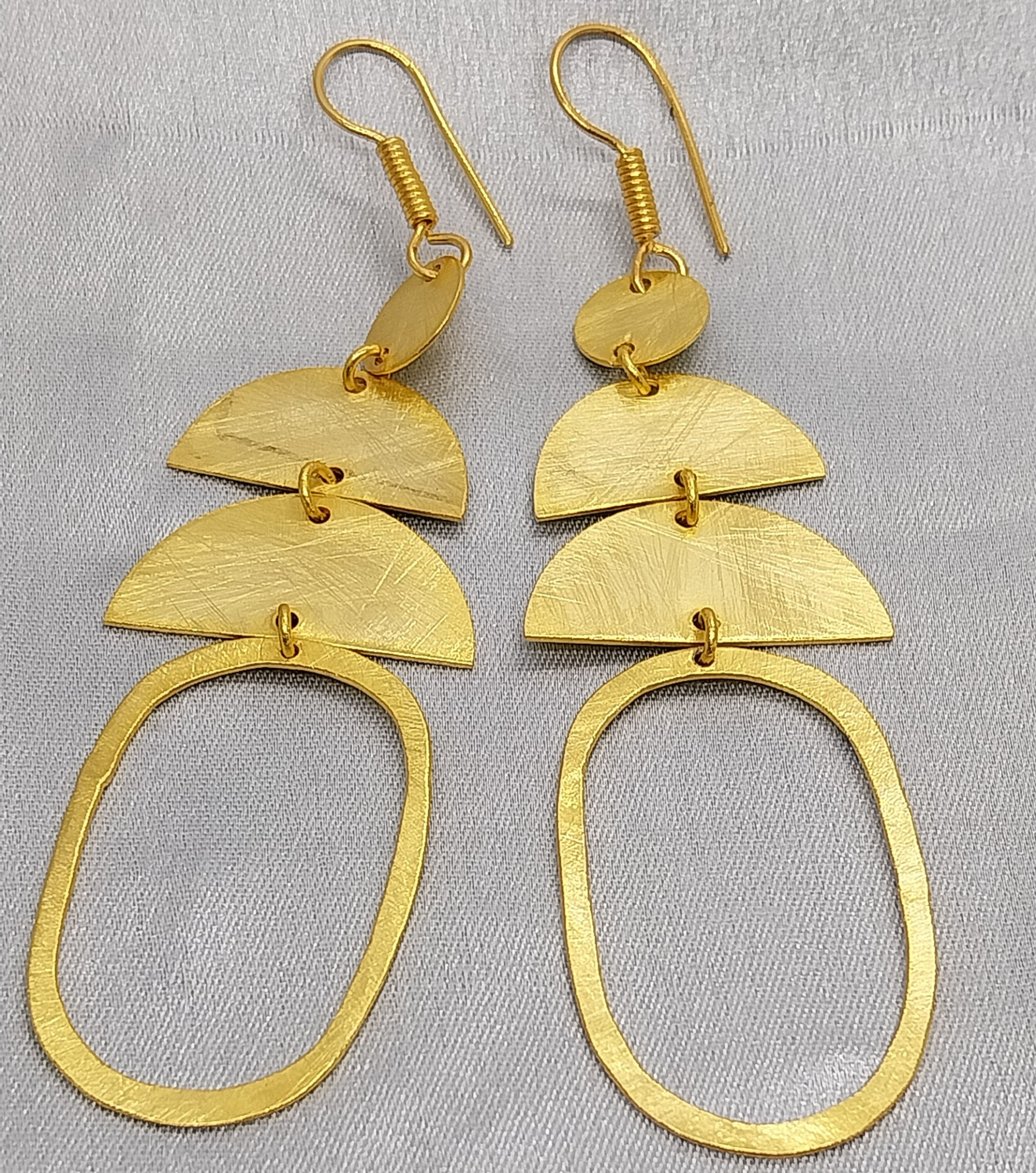 VATAVE 22k GOLD PLATED BRASS EARRING FOR GIRLS AND WOMEN