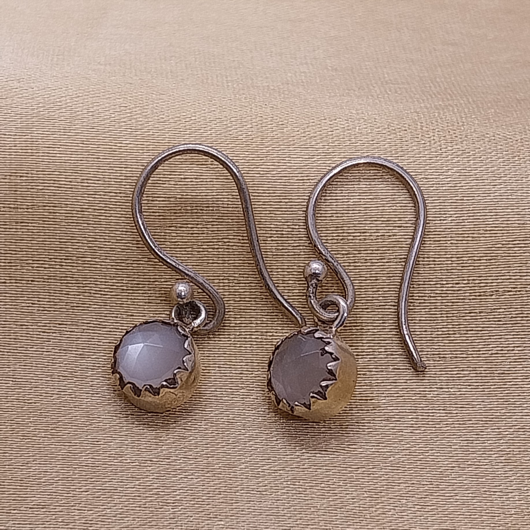 VATAVE 925 SILVER JEWELRY WITH RAINBOW MOONSTONE FOR GIRLS AND WOMEN