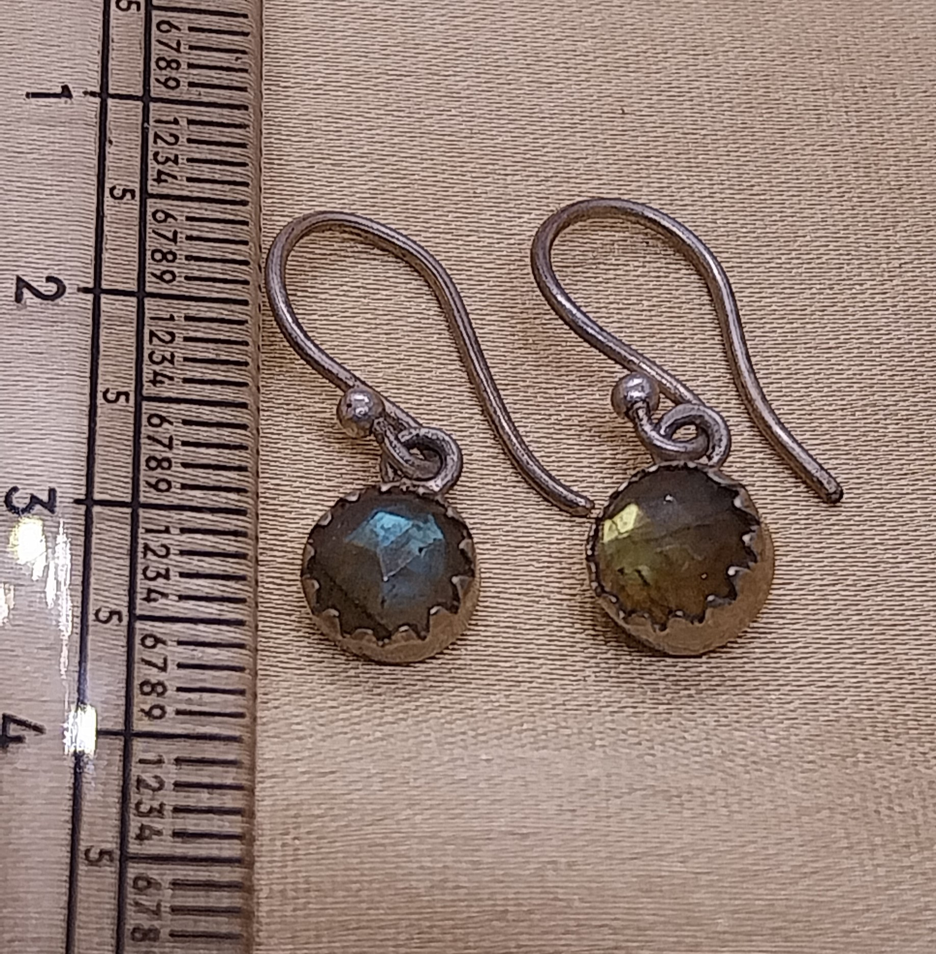 VATAVE 925 SILVER EARRING WITH LABORIDE GEMSONE FOR GIRLS AND WOMEN