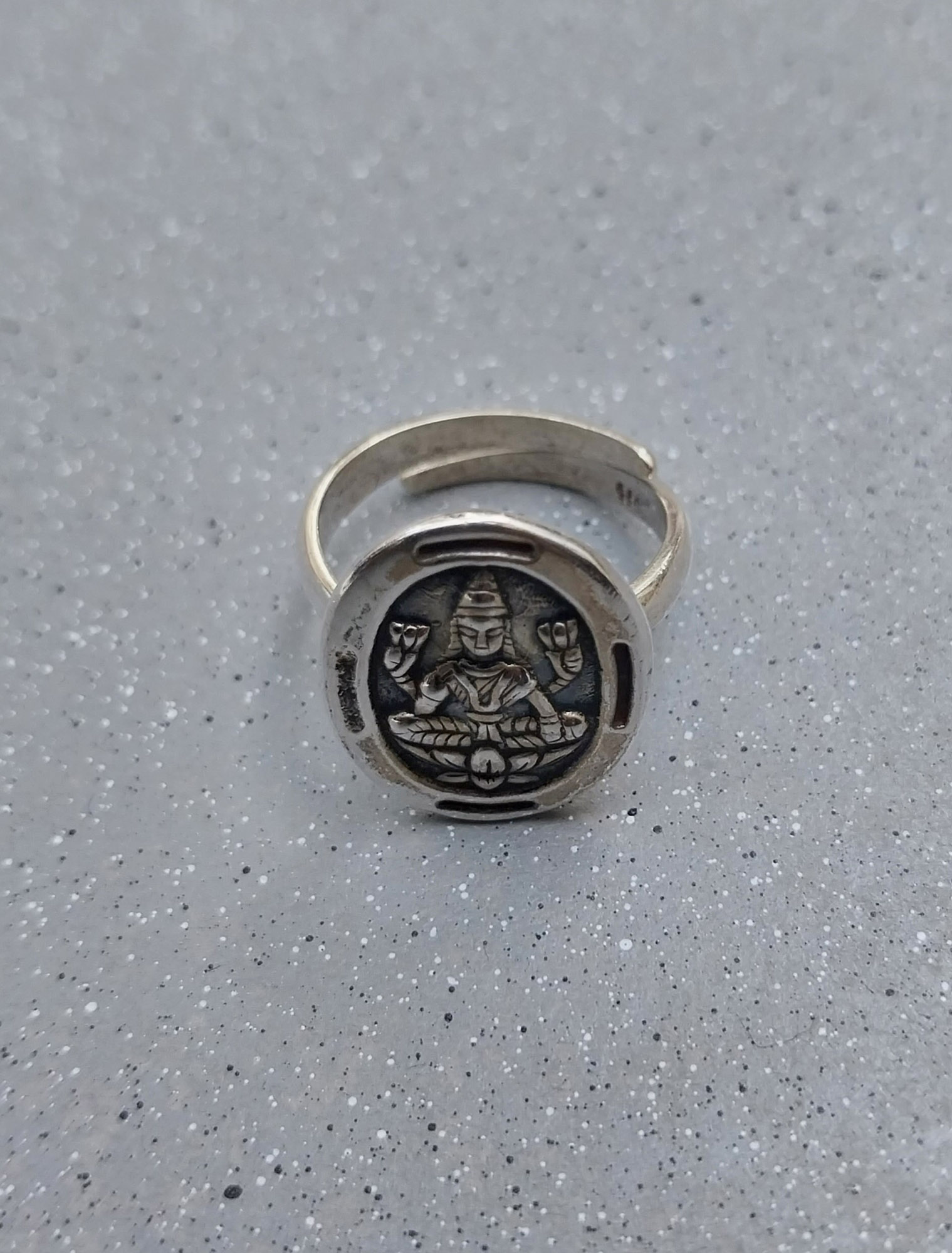 Vatave 925 Laxmi Ji Silver Ring
